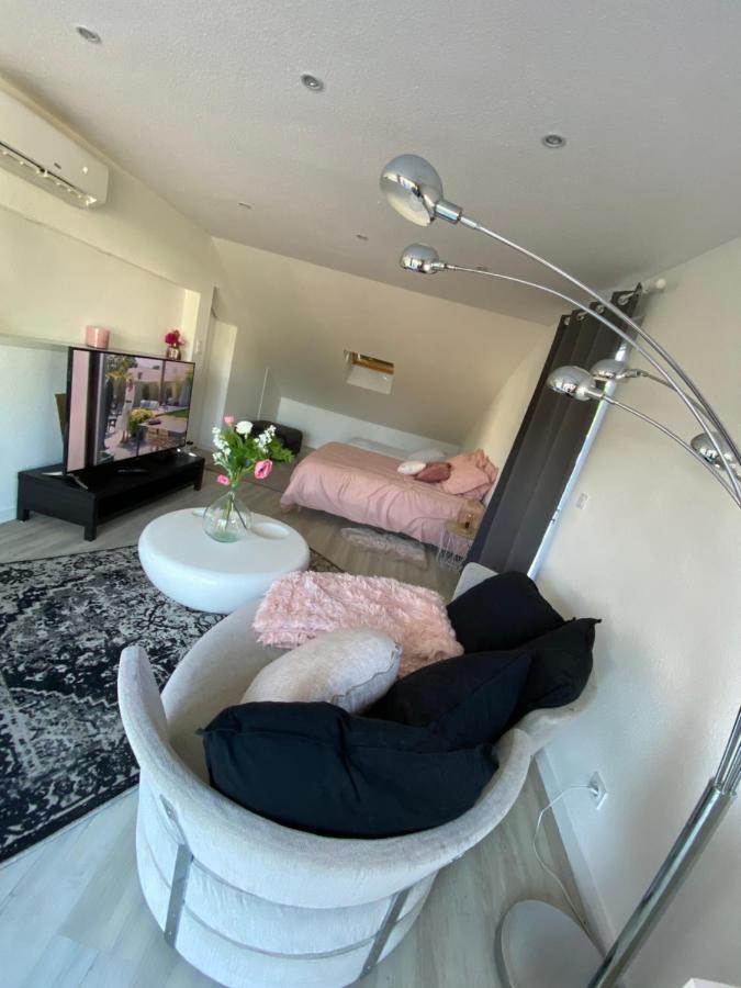 Agreable Chambre D'Hote Calme Avec Piscine Souvans Eksteriør billede