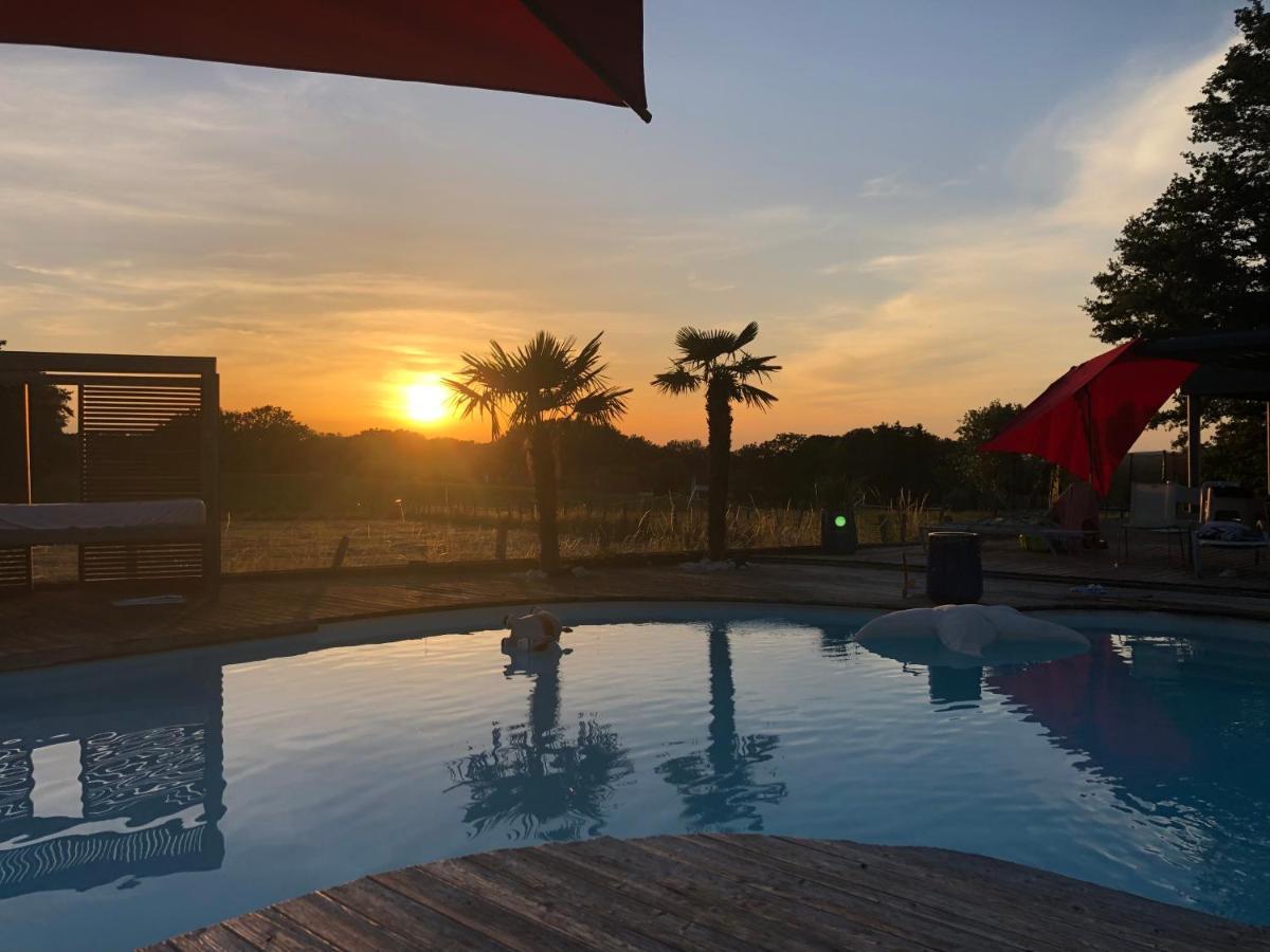 Agreable Chambre D'Hote Calme Avec Piscine Souvans Eksteriør billede